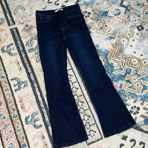 Kankan Elastic Waist Jeans